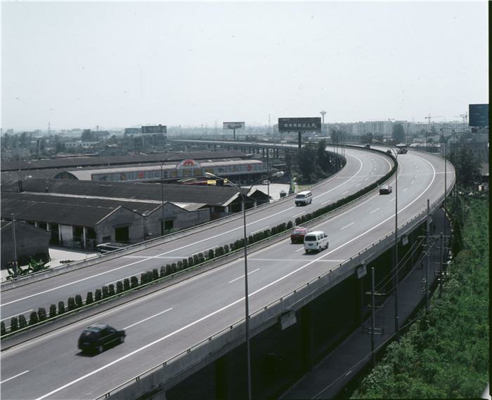 成都機場路高架橋.jpg