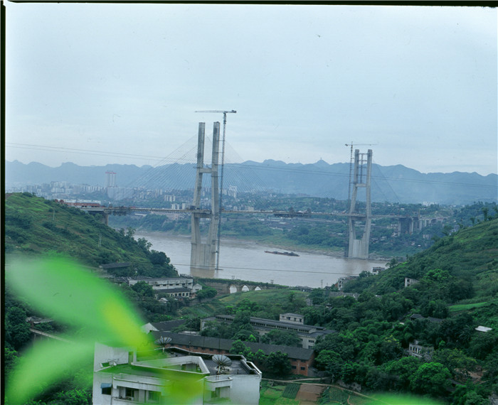 重慶大佛寺長江大橋